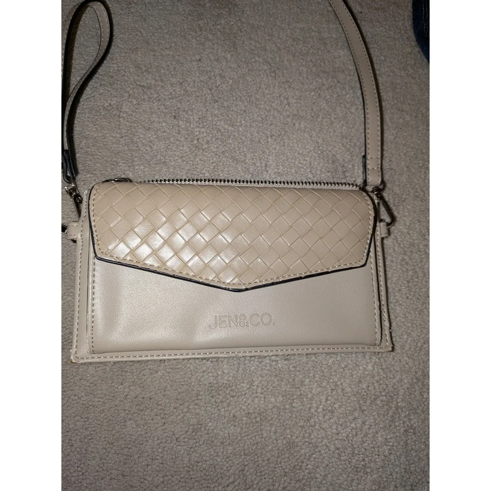 Jen & Co‎ Beige Woven Vegan Leather Crossbody Wallet Bag Card Holder Clutch
